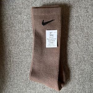 Nike Everyday Plus Cushioned Crew Socks